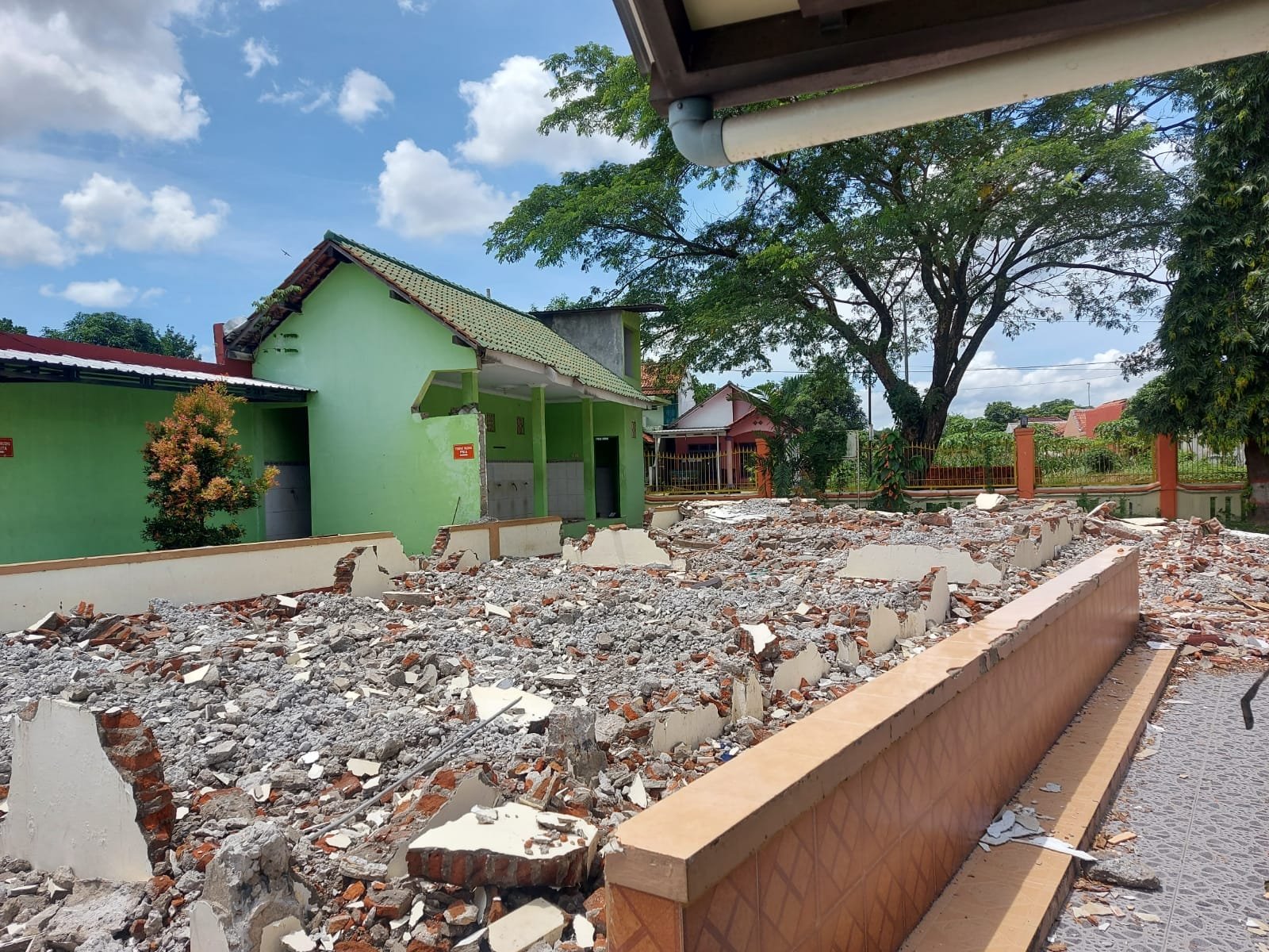 You are currently viewing Pembangunan Masjid Baitul Ulum, SMAN 1 Pangkah